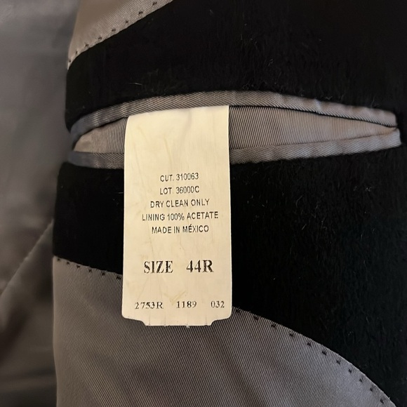 Calvin Klein Men's Wool-Blend Black Overcoat Size 44R - Picture 8 of 13